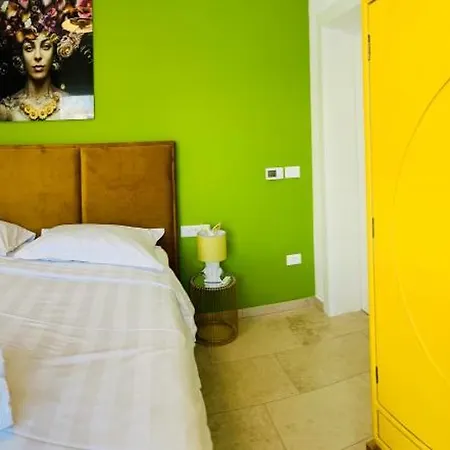 Apartment New Exclusive With Garden And Private Pool Near The Sea *