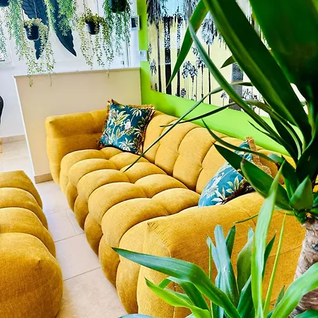 New Exclusive Horizon With Garden, Hot Tub And Private Pool Near The Sea Appartement