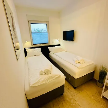Apartment New Exclusive With Garden And Private Pool Near The Sea Porec