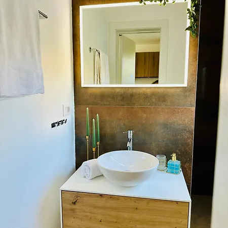 New Exclusive With Garden And Private Pool Near The Sea Apartment